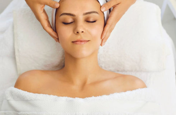 Relaxing 60-Minute Massage at Waldorf Astoria Spa Palm Jumeirah |  at Wondergifts