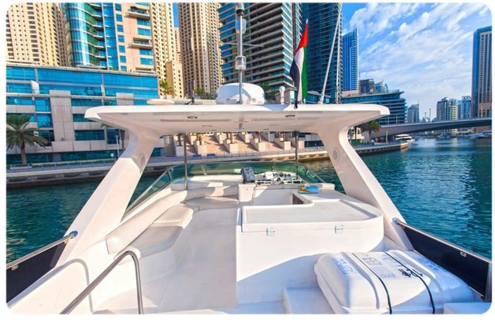 One Hour 55-Ft Yacht Rental Royal Vincy for Up to 22 People |  at Wondergifts