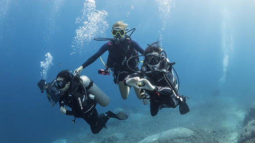 Your Ultimate Beginner's Guide to Scuba Diving Adventures in Al Fujairah |  at Wondergifts