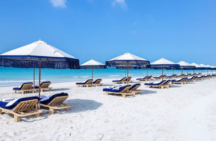 Beachfront Staycations Gift Box: Exquisite Stays by the Shore at 20+ Hotels |  at Wondergifts