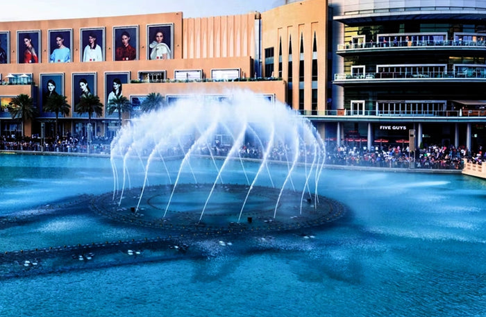 Experience Dubai Fountains from Boardwalk Platform |  at Wondergifts