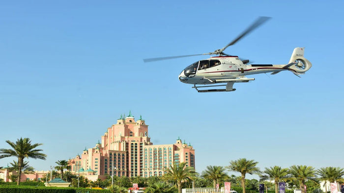 Romantic Sunset Helicopter Tour with Luxury Dinner for Two at Atlantis | Flying at Wondergifts