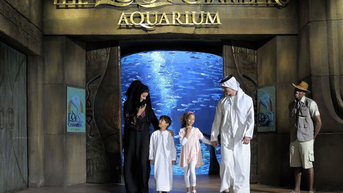 One Night Stay at The Palm with Breakfast & Atlantis Aquarium Access for Two |  at Wondergifts