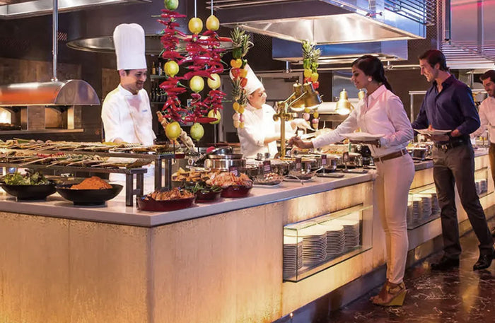 Romantic Sunset Helicopter Tour with Luxury Dinner for Two at Atlantis The Palm